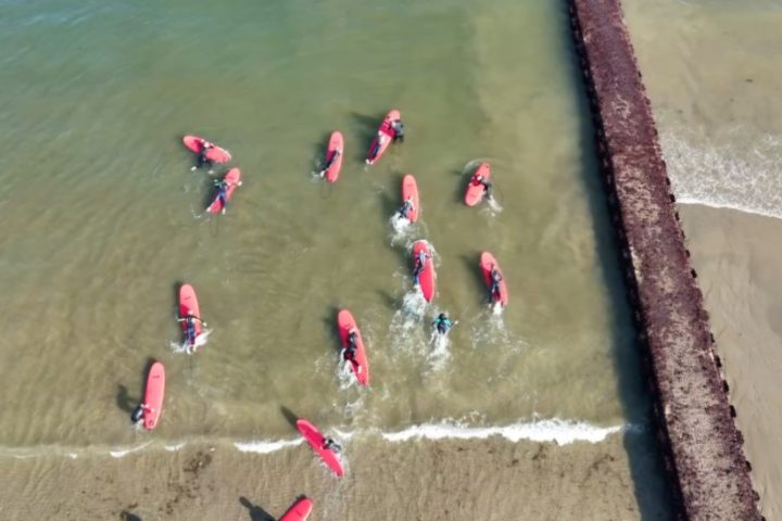 surf tow rescue at marlins